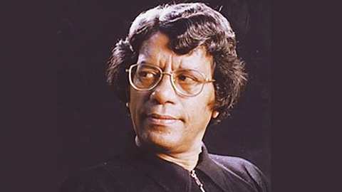 কবির রক্তাক্ত মুখ