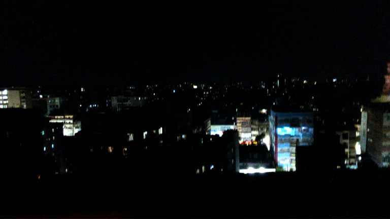আঁধারে ঢাকা পৃথিবী
