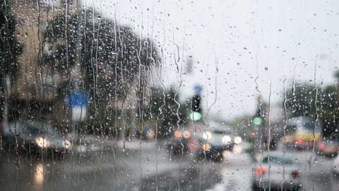 মেঘেরাও কাঁদতে জানে