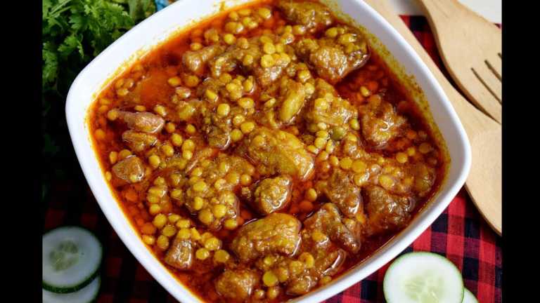 ছোলা বুট দিয়ে গরুর মাংস কষা