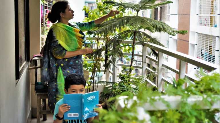 পড়াশোনায় অমনোযোগী সন্তান: পরিবারের করণীয়