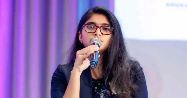 Tasnim-Jara-speaking-at-an-event-dainiktarget-1024×537