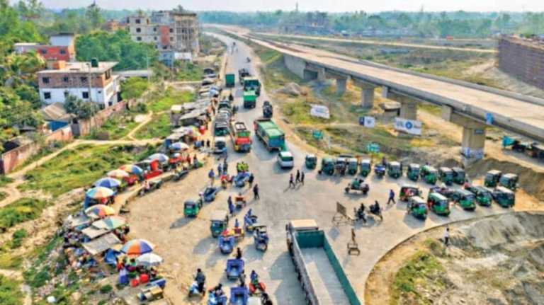 ঈদযাত্রায় ভোগান্তি কমাতে এখনই যা করা জরুরি