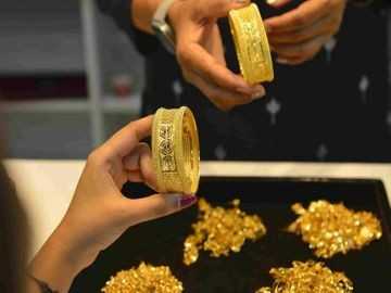 goldnewhindi_1755673903