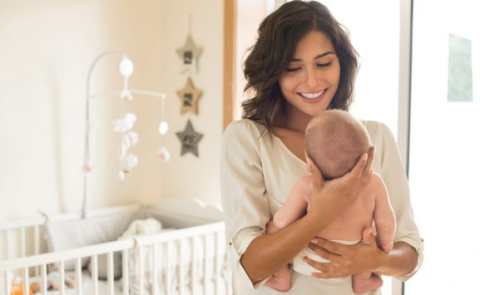 mom-577×355