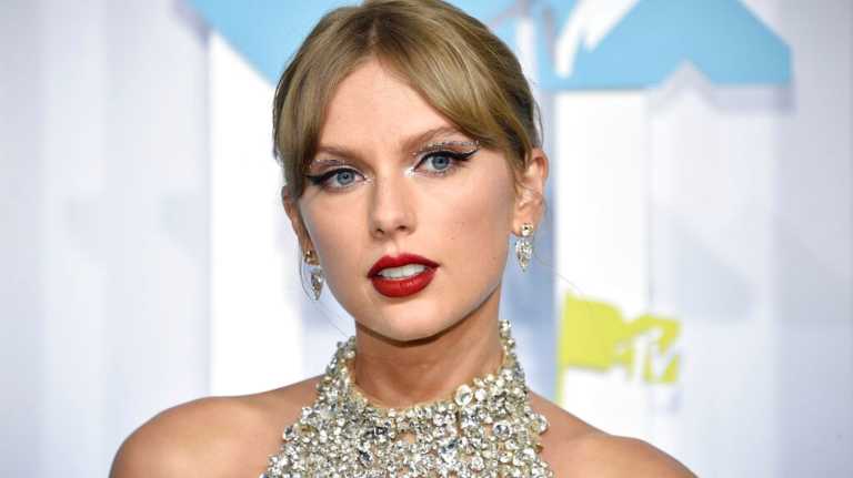 skynews-taylor-swift-mtv-vmas-2022_5879900