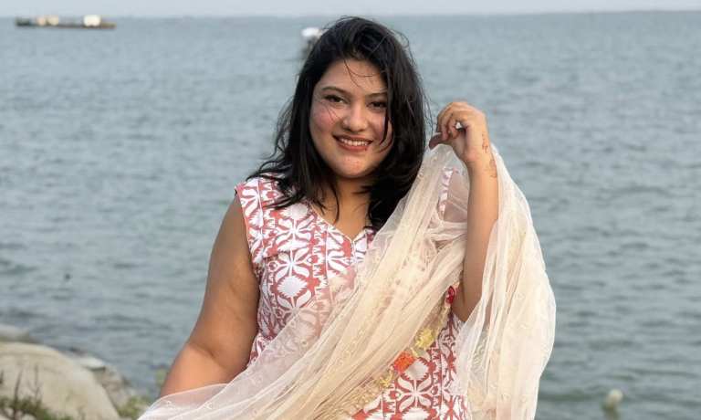 কনটেন্ট ক্রিয়েটর ও অভিনেত্রী কারিনা কায়সার লাইফ সাপোর্টে