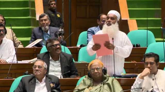সংসদে নারী এমপিদের পোশাক নিয়ে মন্তব্য, বক্তব্য এক্সপাঞ্জ