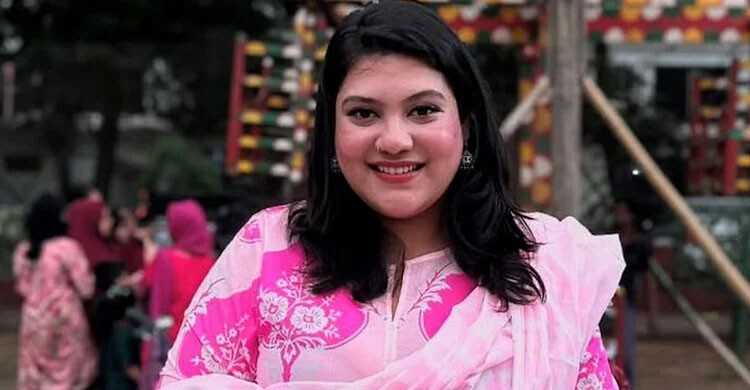karena-kayser-mp6s3punpi43aln-20260515163513