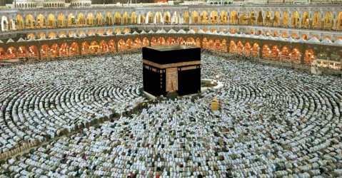 Difference-Hajj-and-Umrah-feature
