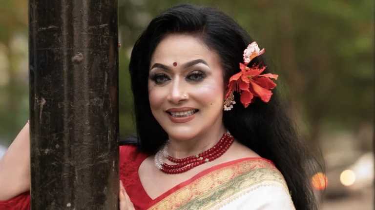 মৃত্যুর পর যেন আমার মরদেহ এফডিসিতে না নেওয়া হয়: রোজিনা