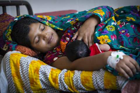 মায়ের দুধেই শিশুর প্রথম সুরক্ষা, আজ থেকে শুরু বিশ্ব মাতৃদুগ্ধ সপ্তাহ