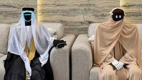 bu-sunaidah-moza-marriage-110826-01-1786469839