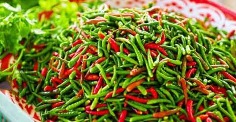 কাঁচা মরিচ আমদানির অনুমতি দিল সরকার, দাম কমার আশা