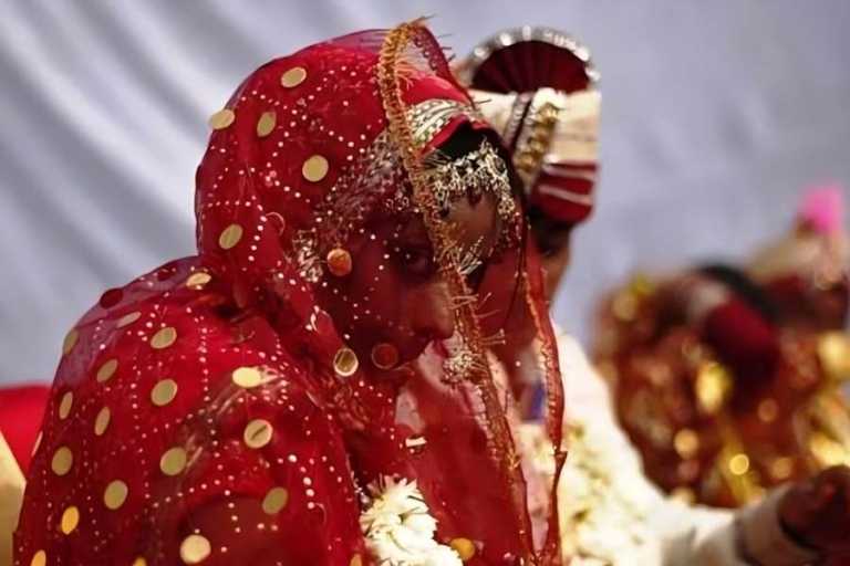 কখনো মেয়ে, কখনো ভাতিজি- নিজের স্ত্রীকে ভিন্ন পরিচয়ে বিয়ে দিতেন স্বামী