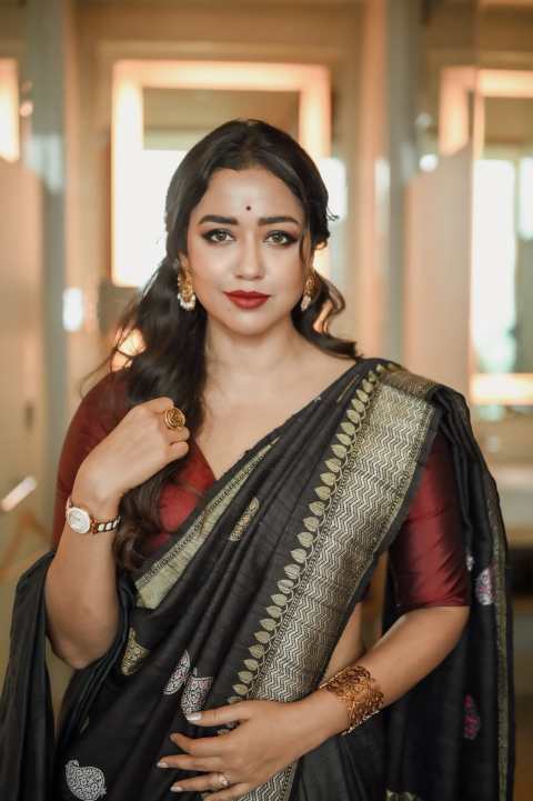 পুত্র নাকি কন্যাসন্তানের মা হলেন সোহিনী?