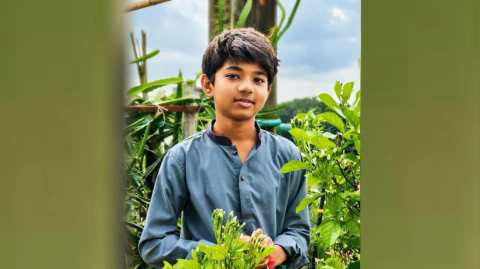সবাইকে কাঁদিয়ে চিরনিদ্রায় শায়িত অপ্রতিম