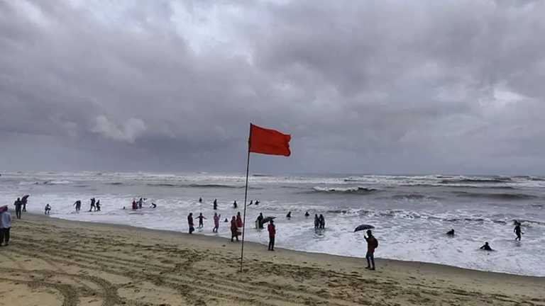 উত্তর আন্দামান সাগরে লঘুচাপ সৃষ্টি, দেশের ৮ জেলায় বজ্রবৃষ্টির আশঙ্কা
