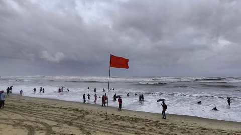 উত্তর আন্দামান সাগরে লঘুচাপ সৃষ্টি, দেশের ৮ জেলায় বজ্রবৃষ্টির আশঙ্কা