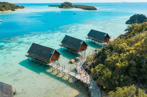 overwater-bungalows-at