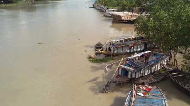 গ্রামবাংলা থেকে হারিয়ে যাচ্ছে ভাসমান বেদেপল্লি
