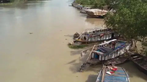 গ্রামবাংলা থেকে হারিয়ে যাচ্ছে ভাসমান বেদেপল্লি