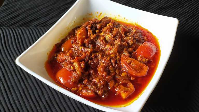 বিউলির ডালে টমেটো লইট্টা শুঁটকির রেসিপি