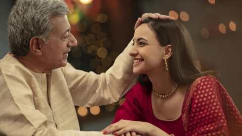 কন্যা সন্তান কি সত্যিই বাবার আয়ু বাড়ায়?