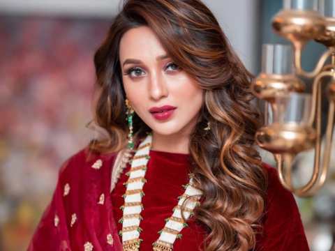 mimi-chakraborty-16414415274×3