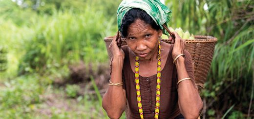 ক্যামেরার চোখে আদিবাসী নারীদের জীবন-২