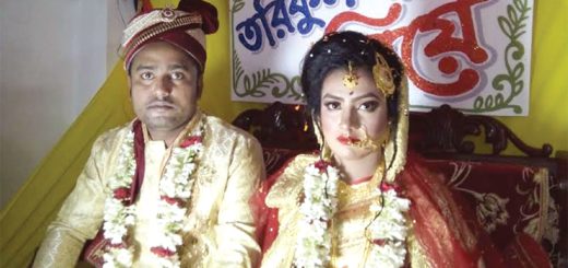 কনে যাত্রী বিয়ে করতে গেল বরের বাড়ি!