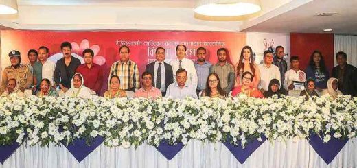 মা দিবসে গরবিনী মায়েরা