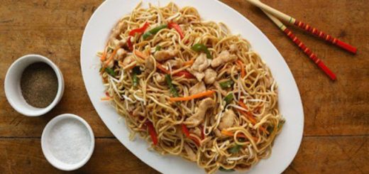 ঘরেই হোক দারুণ স্বাদের চিকেন চাওমিন