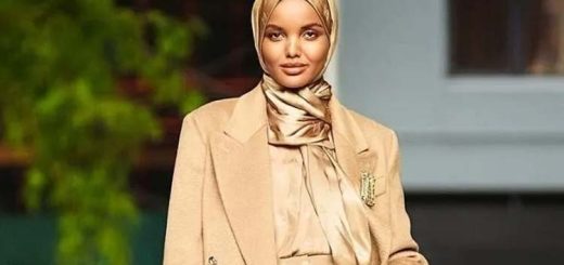 বিশ্বের প্রথম হিজাবি সুপারমডেল