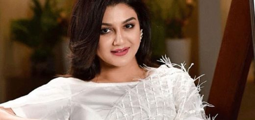 এবার বলিউডের ওয়েব সিরিজে জয়া