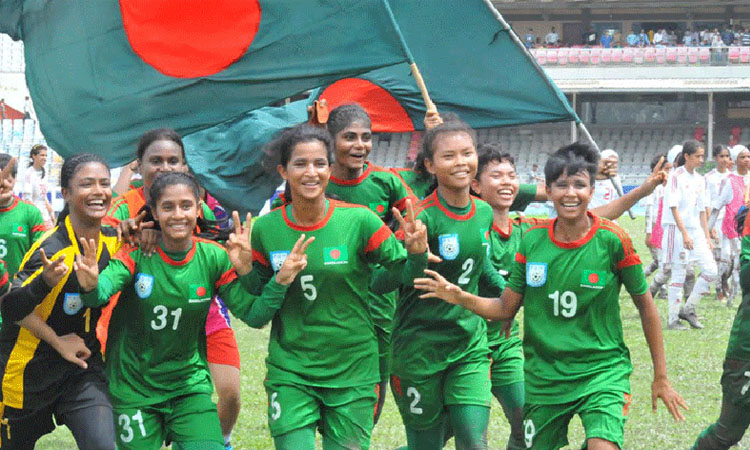 নারী ফুটবলারদের ঘাঁটি কলসিন্দুর!