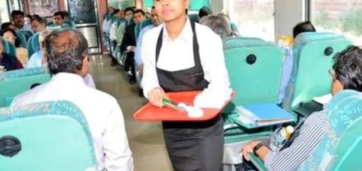 বিমানসেবিকার মতো রেলে থাকবে রেলসেবিকা!