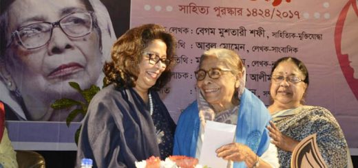 অনন্যা সাহিত্য পুরস্কার জয়ী শহীদজায়া বেগম মুশতারী শফী আর নেই