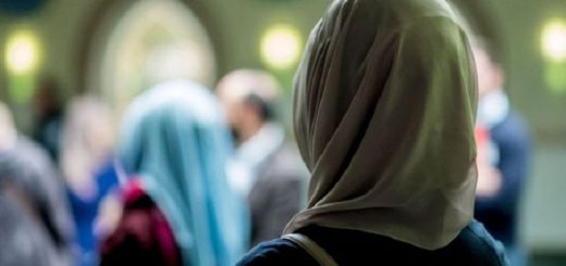 &#8216;হিজাব পরিধান&#8217; ধর্ম নাকি আত্মরক্ষা?