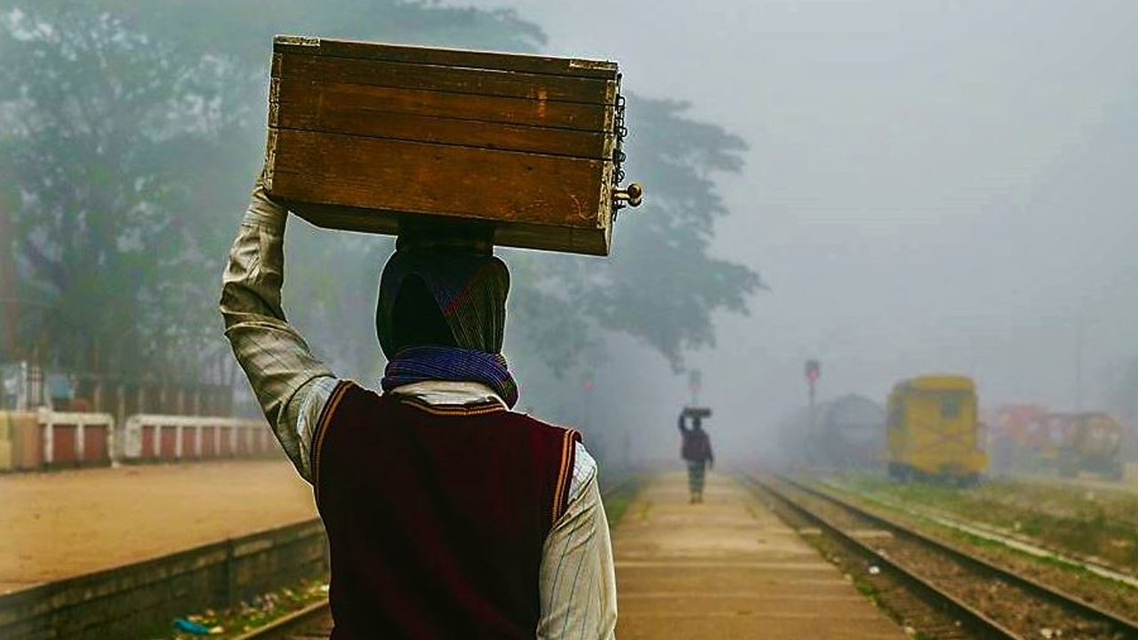 শব্দের ফেরিওয়ালা