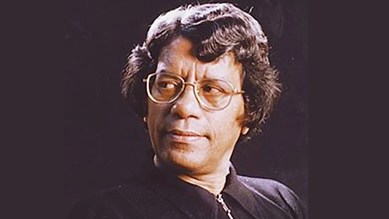 কবির রক্তাক্ত মুখ