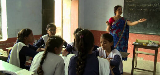 নারীর পেশাগত ঝুঁকি : প্রসঙ্গ শিক্ষকতা