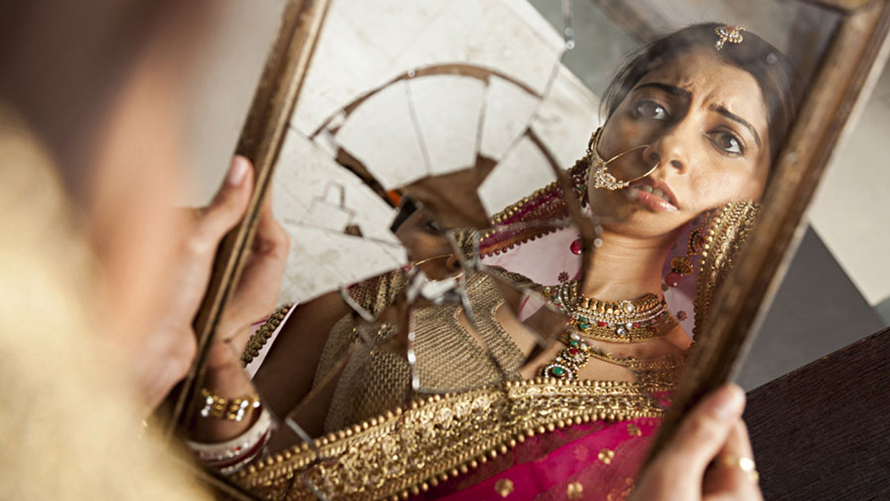 বিয়ে মানেই কি সব মেনে নেওয়া-মানিয়ে নেওয়া
