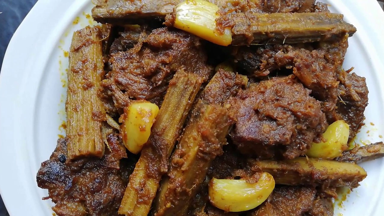 চুইঝালে ঐতিহ্যবাহী গরুর মাংস