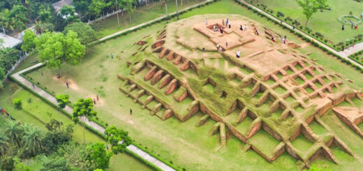 ঐতিহ্যবাহী নগরী : মহাস্থানগড়