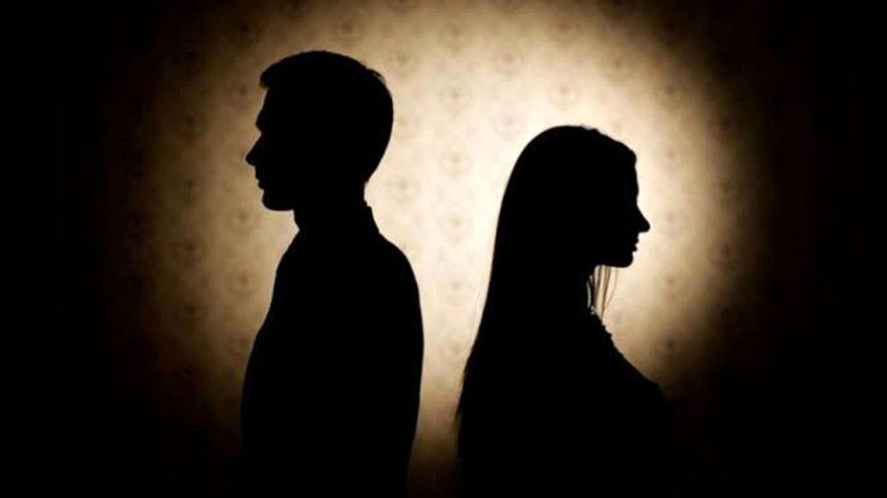 বিচ্ছেদের পরও সাবেকের অত্যাচার
