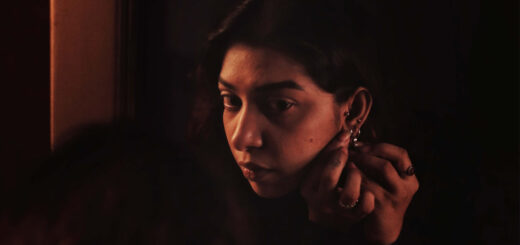 বাধা ভেঙে এগোলেই কেন ‘নষ্ট মেয়ে’