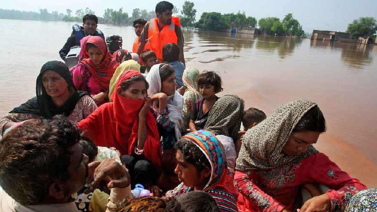 বন্যাকবলিত এলাকায় আছে সাড়ে ৬ লাখ অন্তঃসত্ত্বা নারী