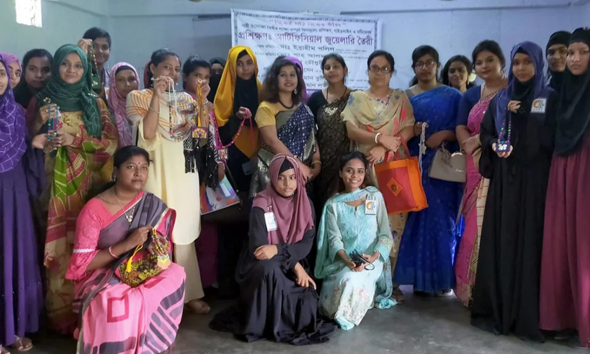 নারী উদ্যোক্তা তৈরিতে বিনামূল্যে প্রশিক্ষণ