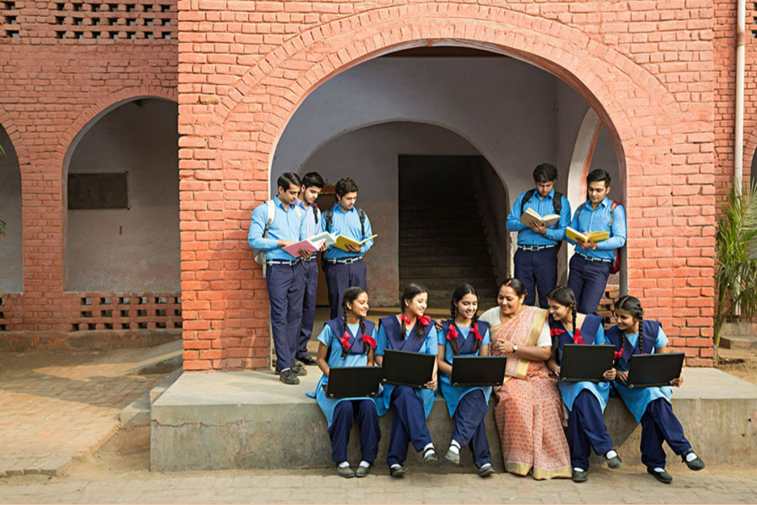শিক্ষক